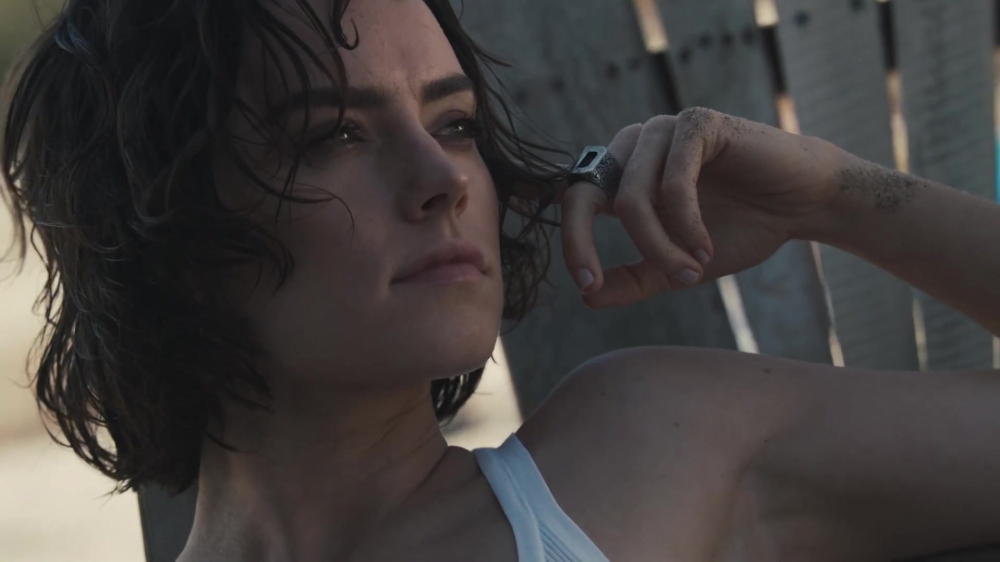 Daisy_Ridley_for_GQUK21_1080p_020.jpg
